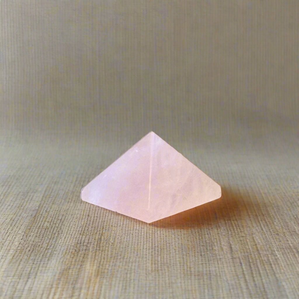 MinI Rose Quartz Pyramid